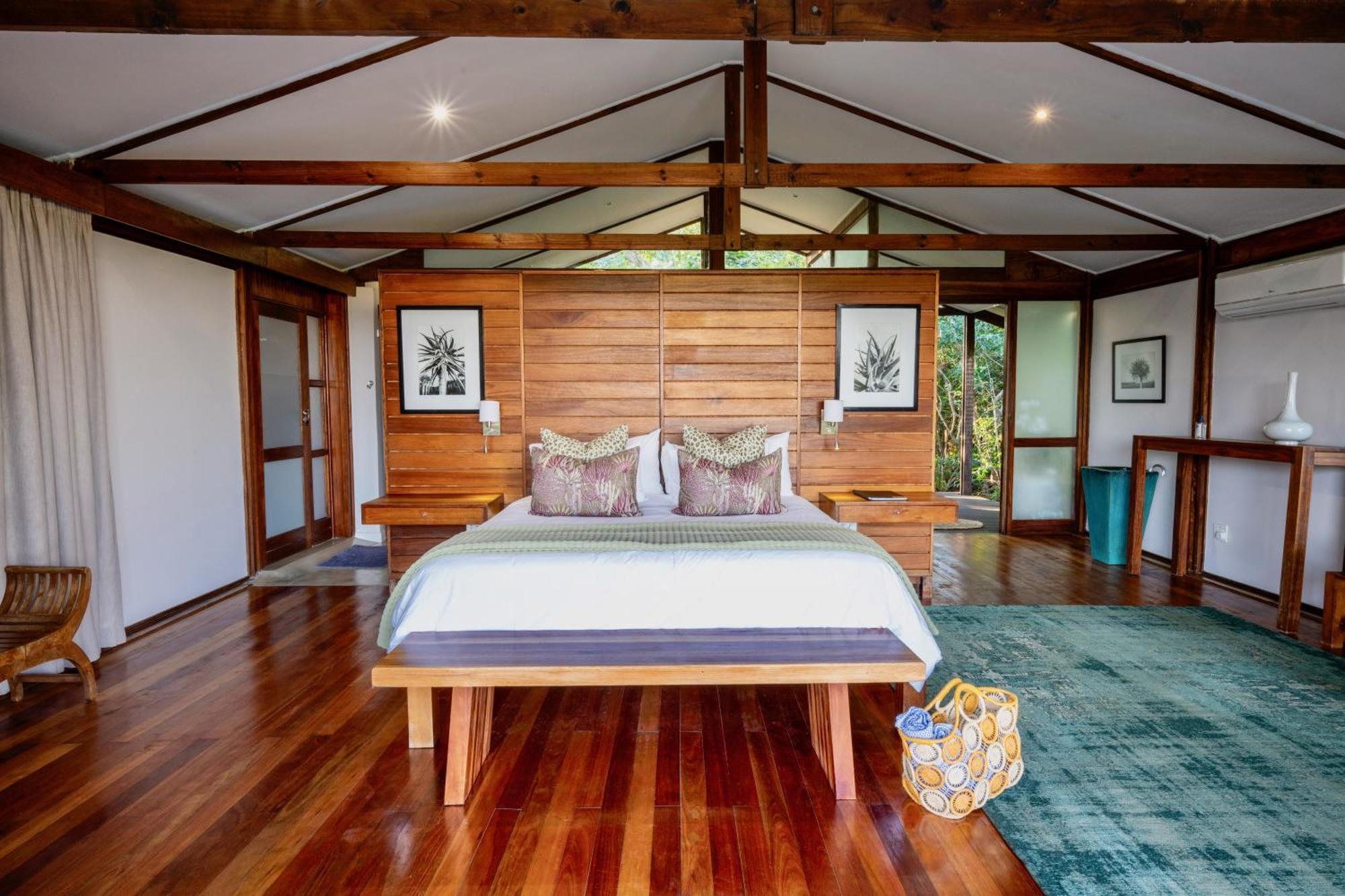 Lodge Makakatana Bay *