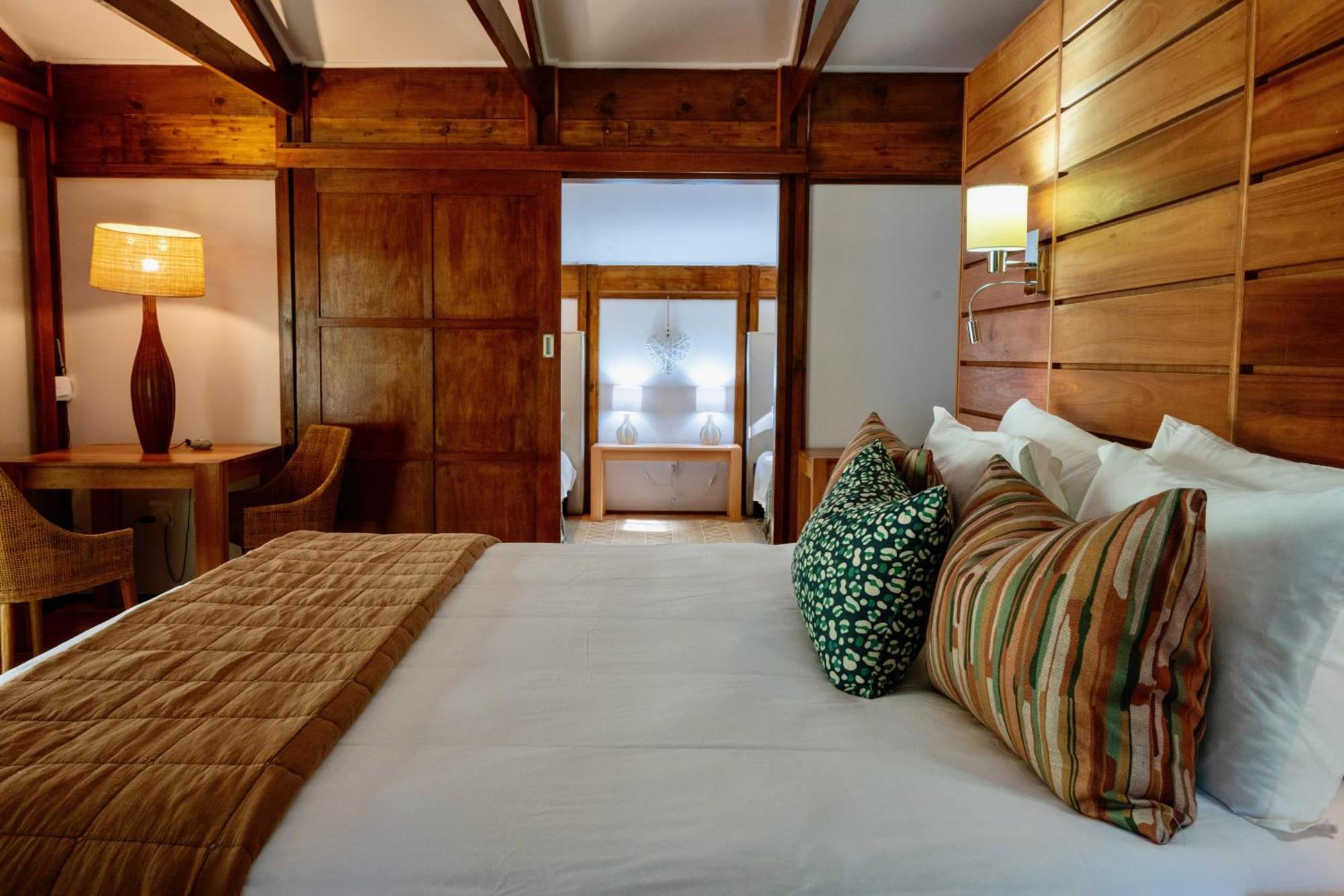 Makakatana Bay Lodge *
